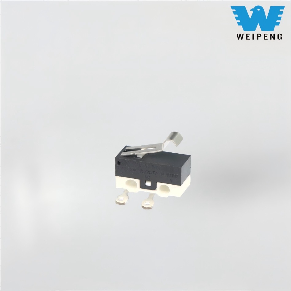 Ultrakompaktowy, trójstykowy mikroprzełącznik resetujący 125 V 3 A